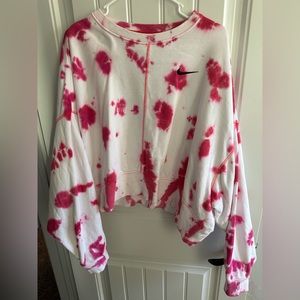 Nike Tye-dye crewneck!!! (Never Worn) (So Comfy)